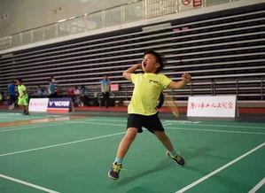 羽毛球教练吃瓜,揭秘赛场背后的趣味瞬间